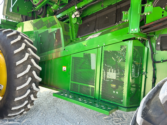 2021 John Deere S770 Combine