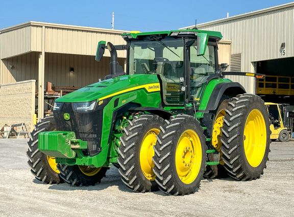 2023 John Deere 8R 370 Tractor