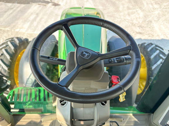 2023 John Deere 8R 370 Tractor