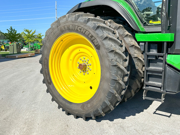 2023 John Deere 8R 370 Tractor