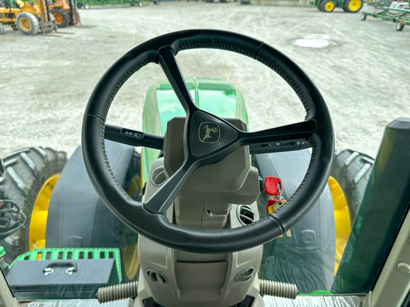 2023 John Deere 8R 370 Tractor