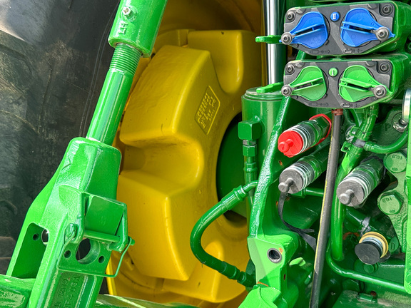 2023 John Deere 8R 370 Tractor