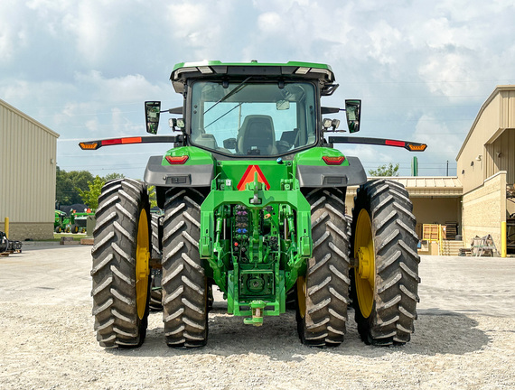 2023 John Deere 8R 370 Tractor