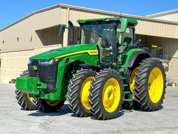 2023 John Deere 8R 340 Tractor