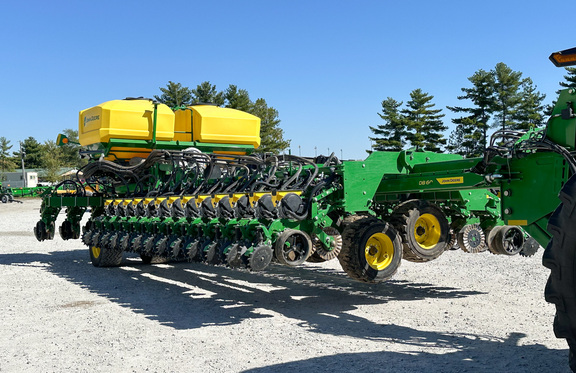 2022 John Deere DB60 Planter