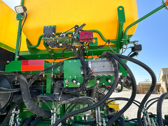 2022 John Deere DB60 Planter