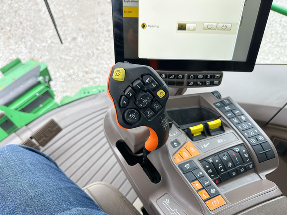 2024 John Deere S780 Combine