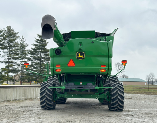 2024 John Deere S780 Combine