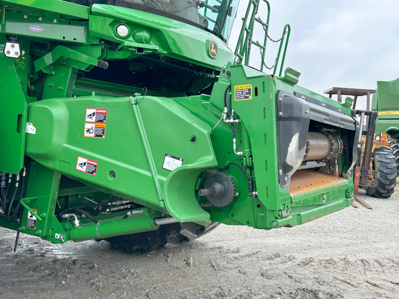 2024 John Deere S780 Combine