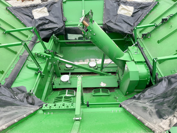 2024 John Deere S780 Combine