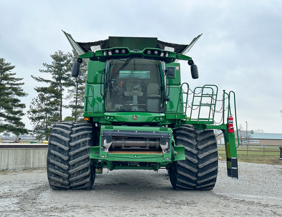 2024 John Deere S780 Combine