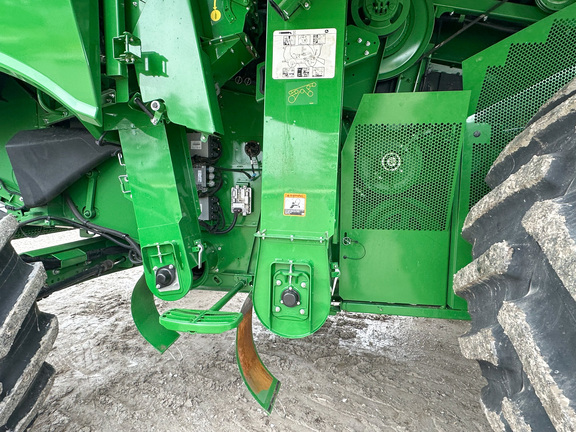 2024 John Deere S780 Combine