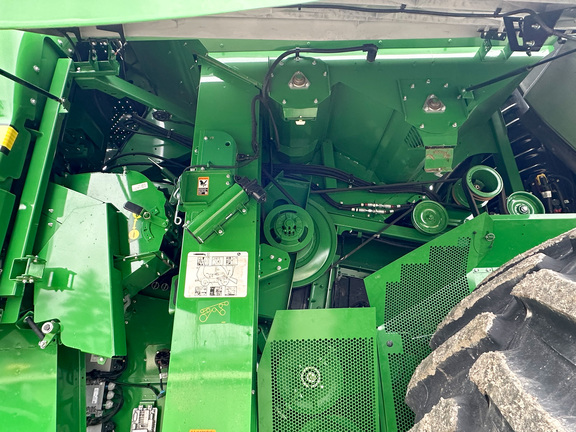 2024 John Deere S780 Combine