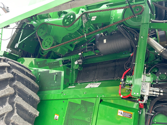 2024 John Deere S780 Combine