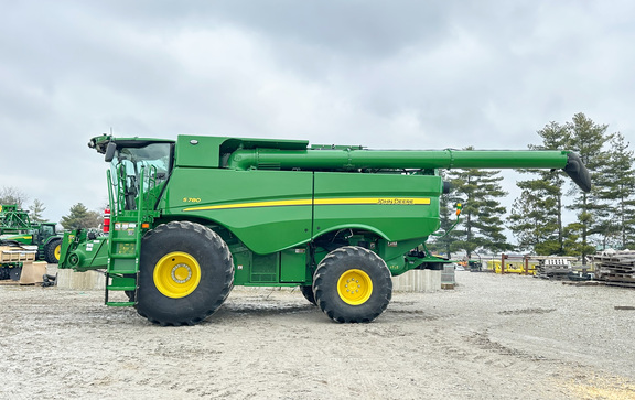 2024 John Deere S780 Combine