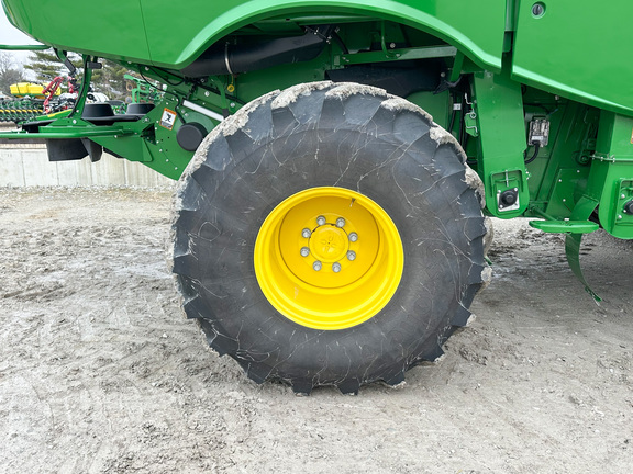 2024 John Deere S780 Combine