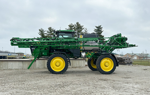 2024 John Deere 412R Sprayer/High Clearance