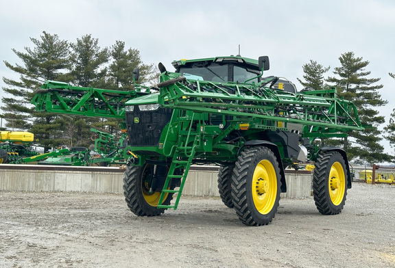 2024 John Deere 412R Sprayer/High Clearance