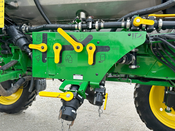 2024 John Deere 410R Sprayer/High Clearance