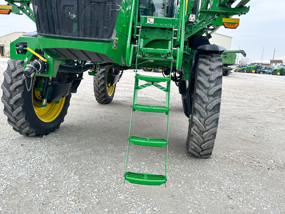 2024 John Deere 410R Sprayer/High Clearance