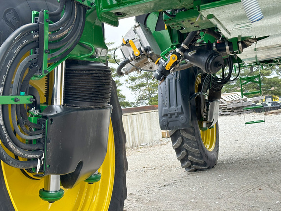 2024 John Deere 410R Sprayer/High Clearance