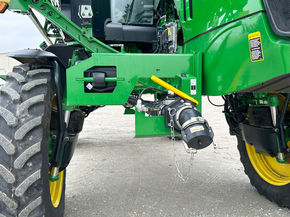 2024 John Deere 410R Sprayer/High Clearance