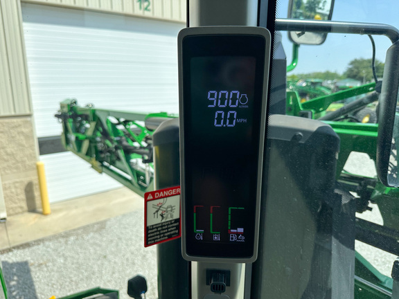 2024 John Deere 410R Sprayer/High Clearance