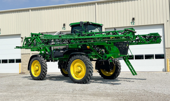 2024 John Deere 410R Sprayer/High Clearance