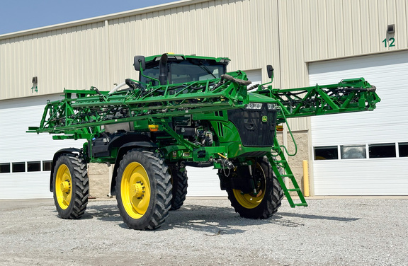 2024 John Deere 410R Sprayer/High Clearance