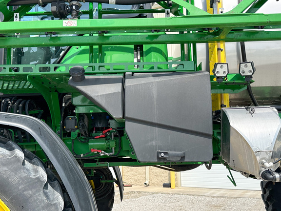 2024 John Deere 410R Sprayer/High Clearance