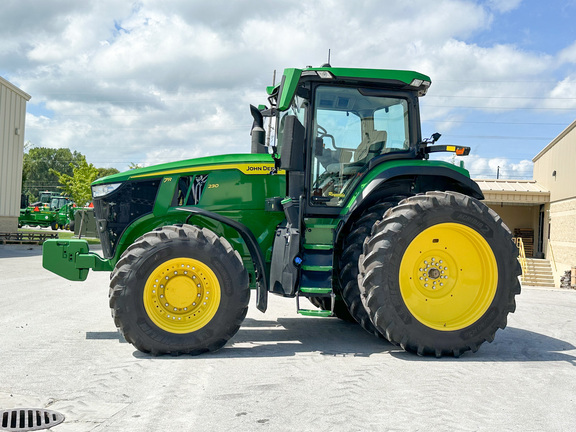 2023 John Deere 7R 230 Tractor