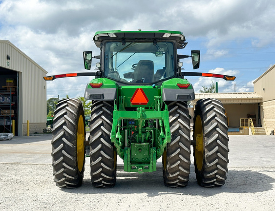 2023 John Deere 7R 230 Tractor