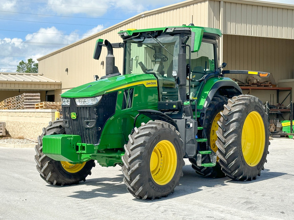 2023 John Deere 7R 230 Tractor