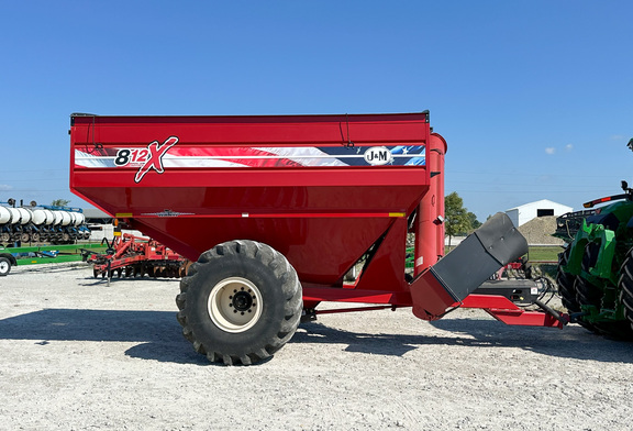 2021 J&M 812X Grain Cart