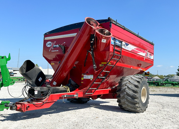 2021 J&M 812X Grain Cart