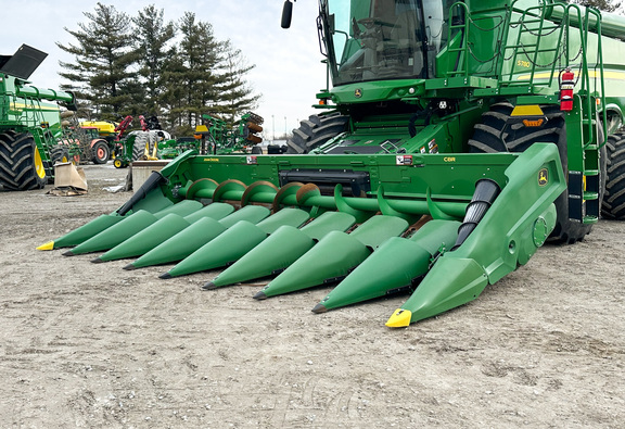 2022 John Deere C8R Header Corn Head