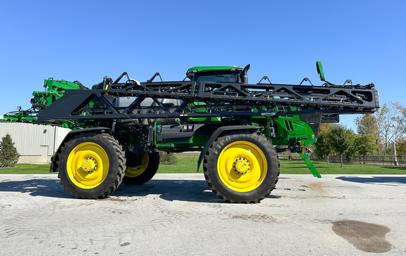 2024 John Deere 612R Sprayer/High Clearance