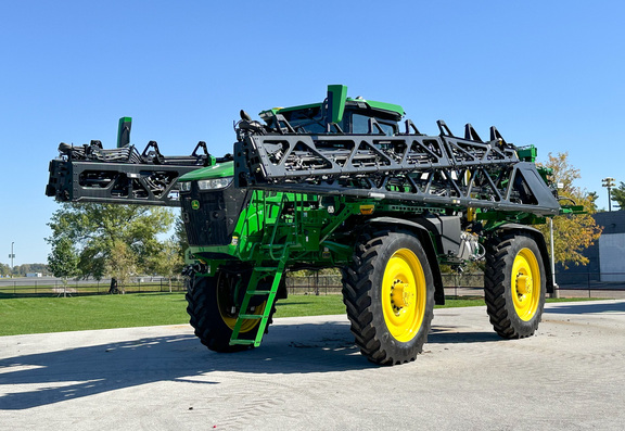 2024 John Deere 612R Sprayer/High Clearance