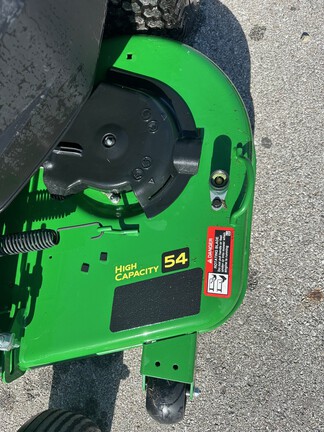 2023 John Deere Z545R Mower/Zero Turn