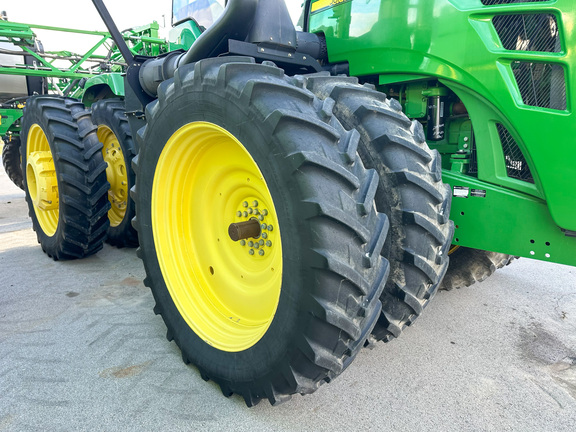 2011 John Deere 9330 Tractor 4WD