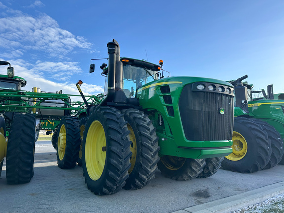 2011 John Deere 9330 Tractor 4WD