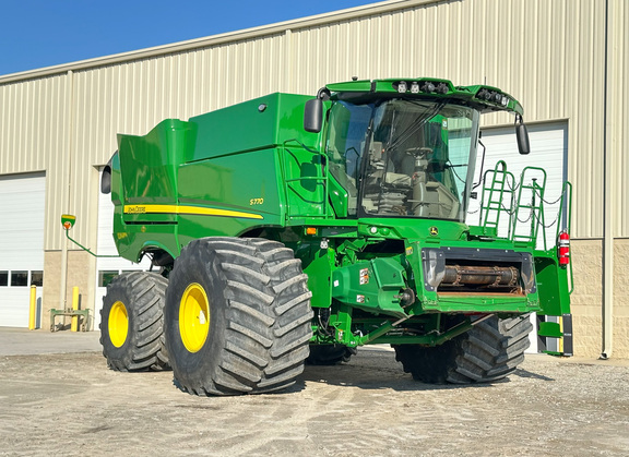 2023 John Deere S770 Combine