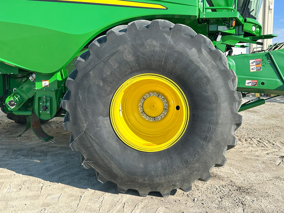2023 John Deere S770 Combine