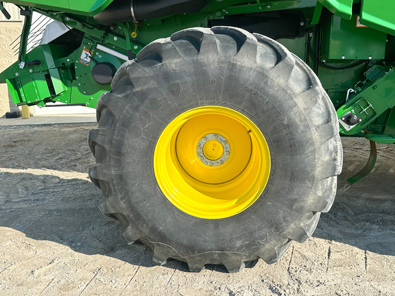 2023 John Deere S770 Combine