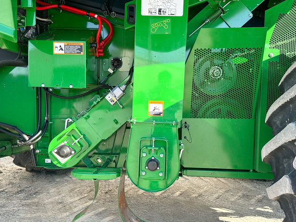 2023 John Deere S770 Combine