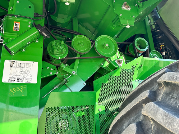 2023 John Deere S770 Combine