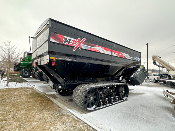 2020 J&M 1432 Grain Cart