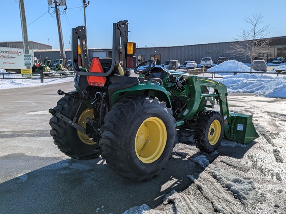 2023 John Deere 3032E Tractor Compact