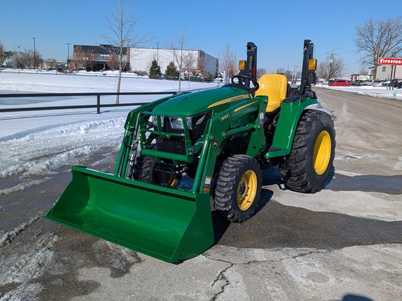 2023 John Deere 3032E Tractor Compact