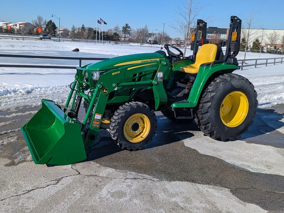 2023 John Deere 3032E Tractor Compact